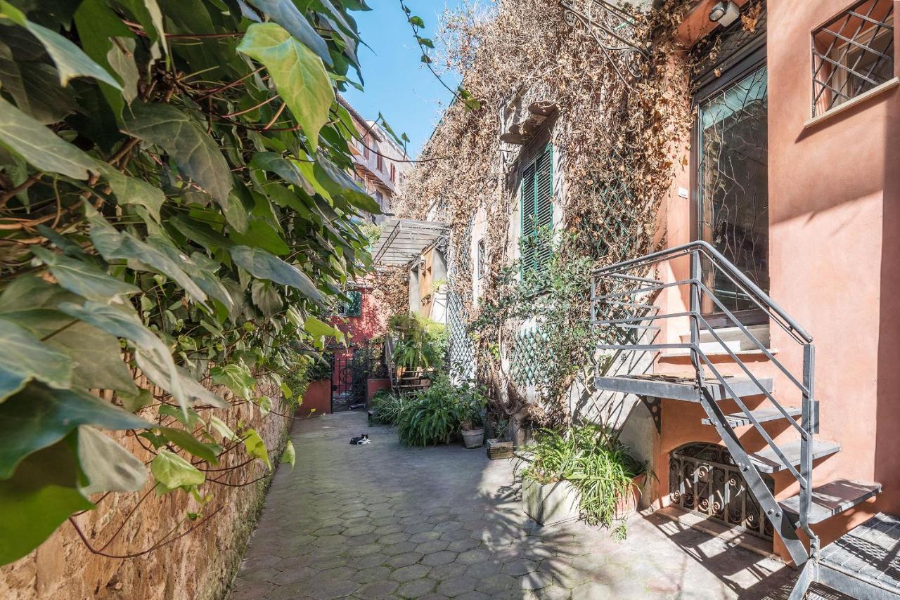 Domus Claudiae - FromhometoRoma Exterior foto